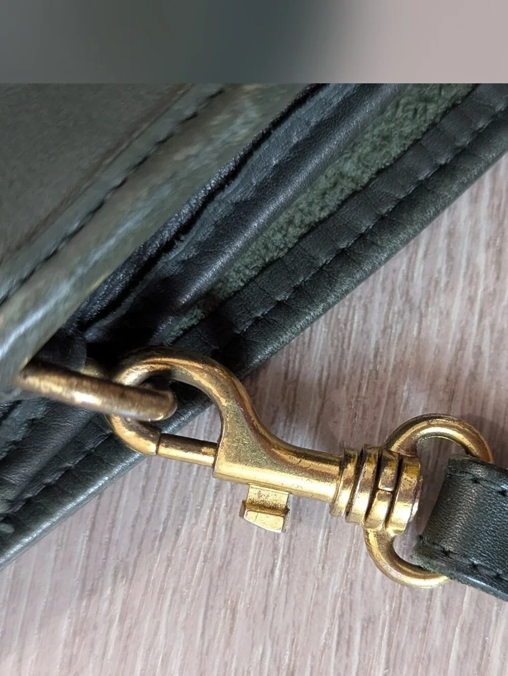 Hunt Club Olive Green Leather Crossbody Bag with Gold Hardware - Picture 3 of 11